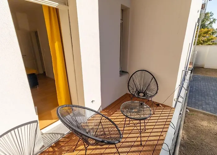 *modern* 2 Personen, Wlan *